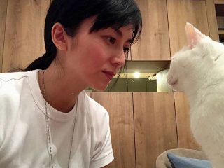 柴咲コウ、元保護猫の愛猫は「若い頃の自分のよう」 生き物をリスペクトする暮らしとは